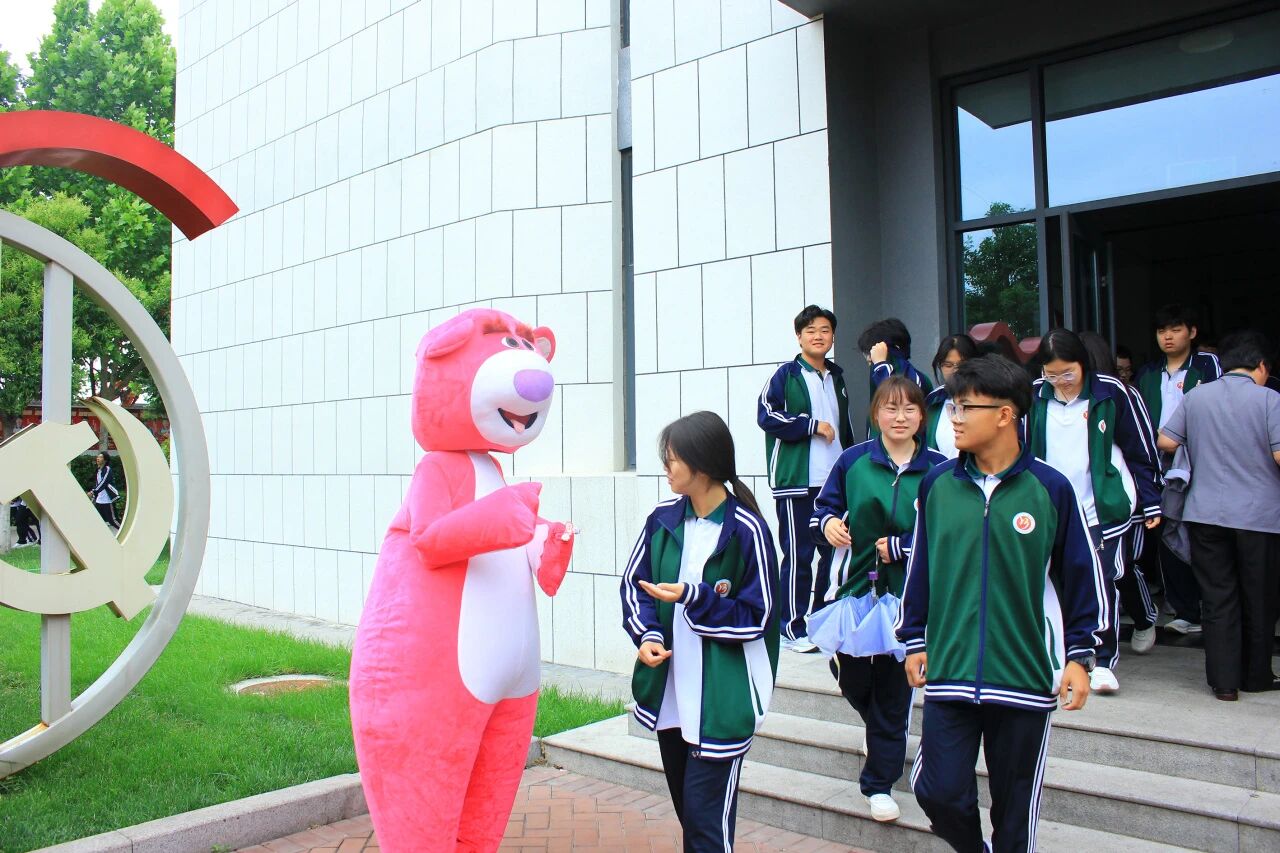 拥抱积极心态 绽放青春光彩——山东运河技工学校心理健康日主题活动圆满举行(图4) 拥抱积极心态 绽放青春光彩——山东运河技工学校心理健康日主题活动圆满举行(图4)