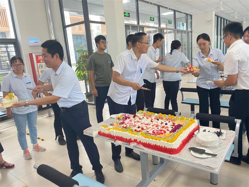 教师趣味运动会|运河职专,凝心职专,凝心聚力,不一样的风采(图5) 教师趣味运动会|运河职专,凝心职专,凝心聚力,不一样的风采(图5)