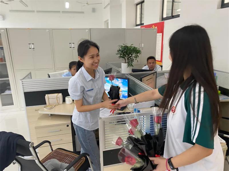 教师趣味运动会|运河职专,凝心职专,凝心聚力,不一样的风采(图2) 教师趣味运动会|运河职专,凝心职专,凝心聚力,不一样的风采(图2)