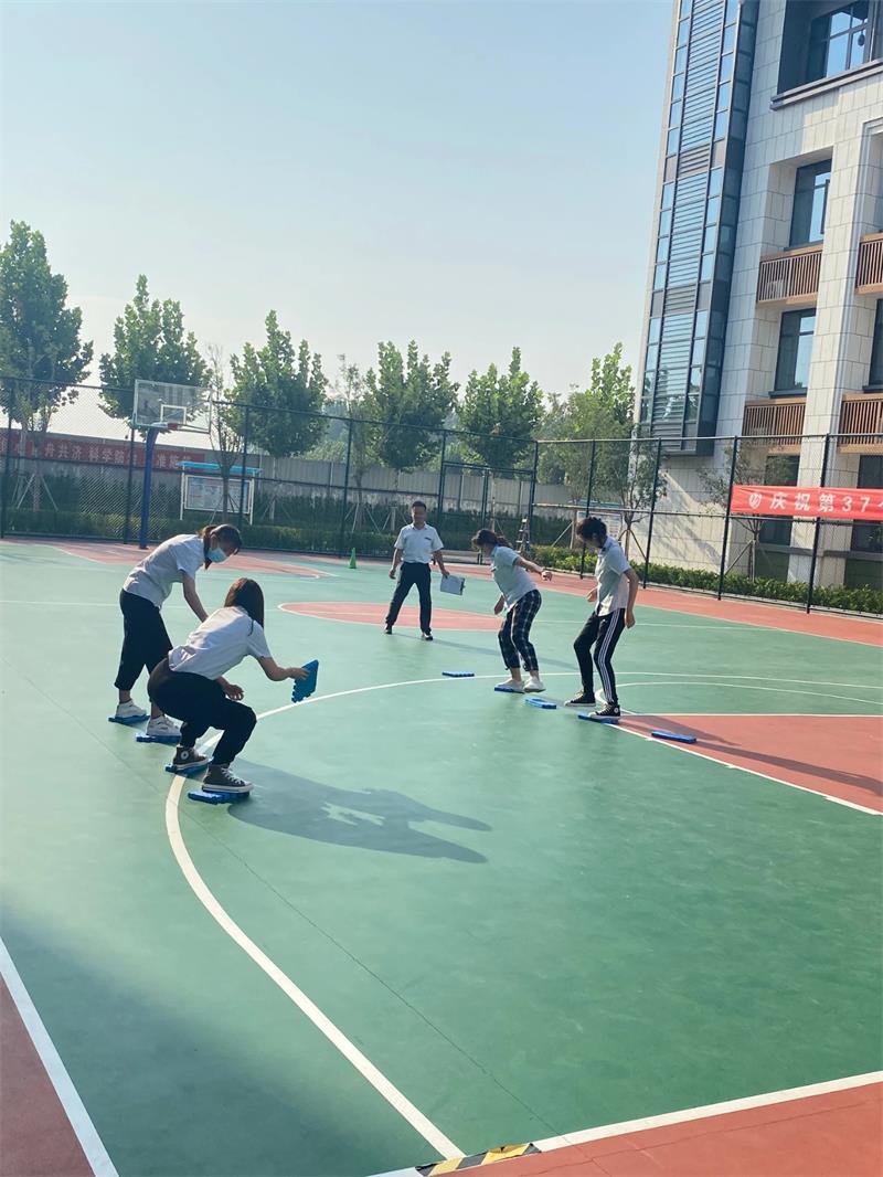 教师趣味运动会|运河职专,凝心职专,凝心聚力,不一样的风采(图8) 教师趣味运动会|运河职专,凝心职专,凝心聚力,不一样的风采(图8)